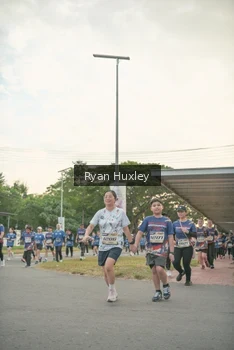 Runner Photo 4244948