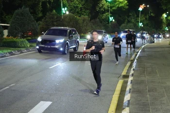 Runner Photo 4245222