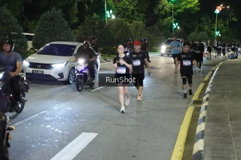 Runner Photo 4245285