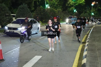 Runner Photo 4245290