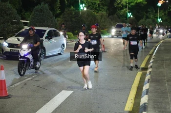 Runner Photo 4245298