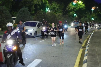 Runner Photo 4245299