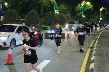 Runner Photo 4245312