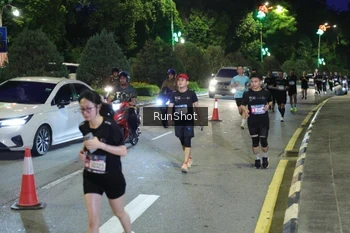 Runner Photo 4245335