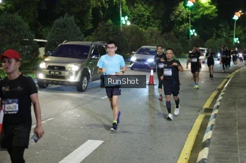 Runner Photo 4245363