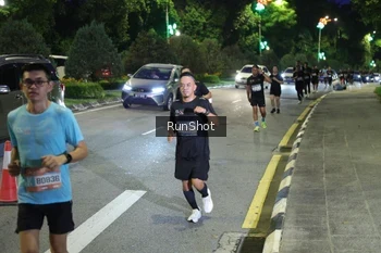 Runner Photo 4245384