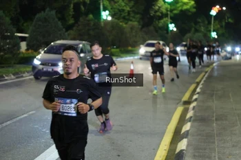 Runner Photo 4245391