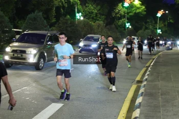Runner Photo 4245394