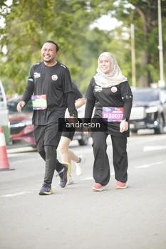 Runner Photo 4245397