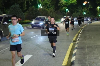Runner Photo 4245400