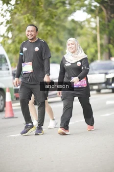 Runner Photo 4245408