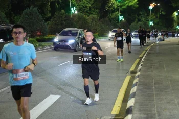 Runner Photo 4245409