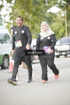 Runner Photo 4245418