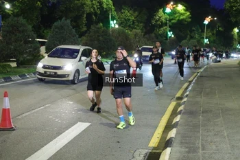 Runner Photo 4245423