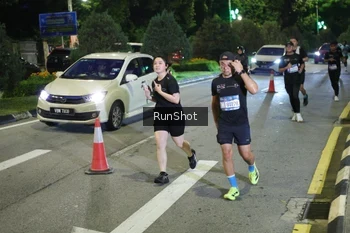 Runner Photo 4245424
