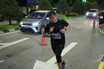 Runner Photo 4245425