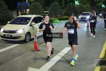 Runner Photo 4245429