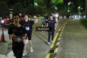Runner Photo 4245437