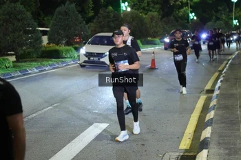 Runner Photo 4245440
