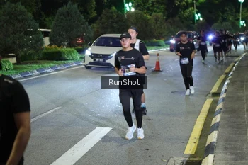 Runner Photo 4245449