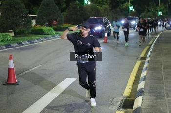 Runner Photo 4245455