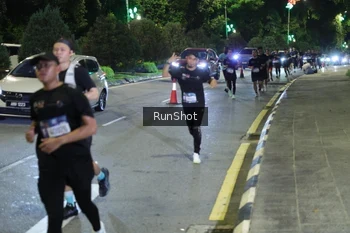 Runner Photo 4245461