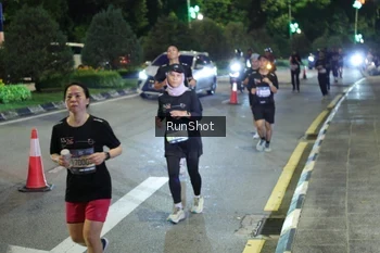 Runner Photo 4245482