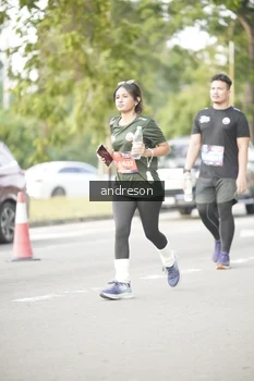 Runner Photo 4245525
