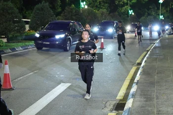 Runner Photo 4245537