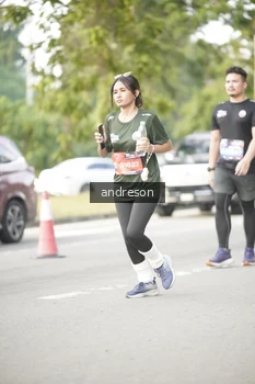 Runner Photo 4245538