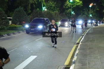 Runner Photo 4245541