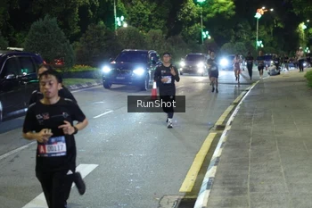 Runner Photo 4245543