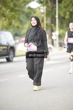 Runner Photo 4245558