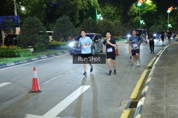 Runner Photo 4245562