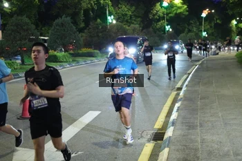 Runner Photo 4245563