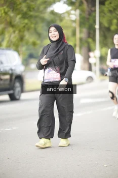 Runner Photo 4245570