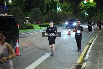 Runner Photo 4245572
