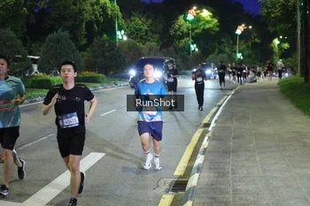 Runner Photo 4245574