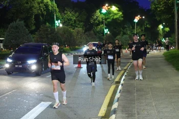 Runner Photo 4245596