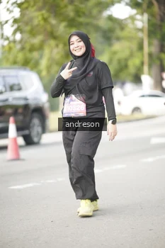 Runner Photo 4245598