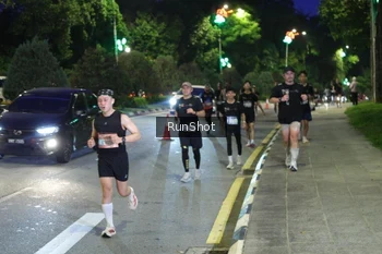 Runner Photo 4245599