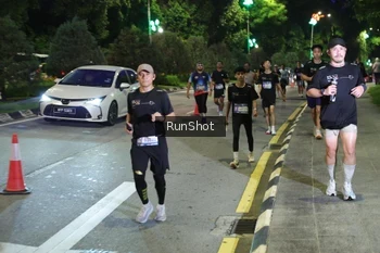 Runner Photo 4245610