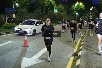 Runner Photo 4245615