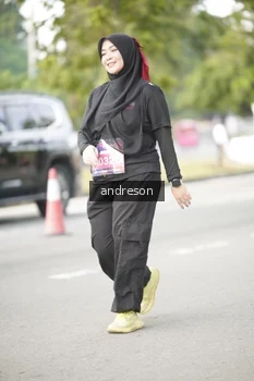 Runner Photo 4245624