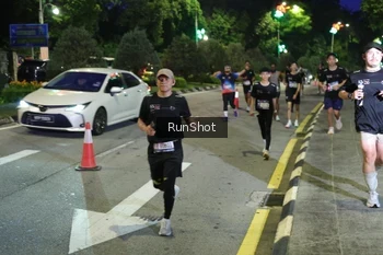 Runner Photo 4245631