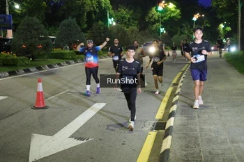 Runner Photo 4245633