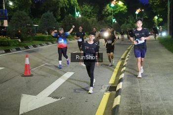 Runner Photo 4245635