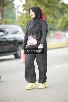 Runner Photo 4245636
