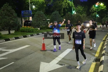 Runner Photo 4245637