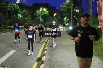 Runner Photo 4245639